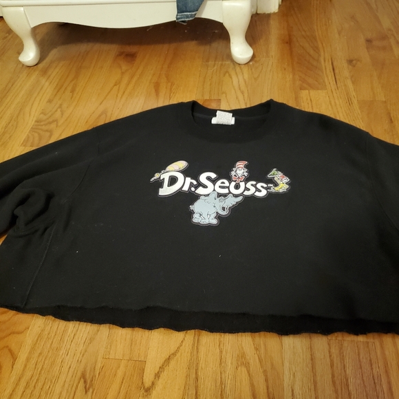 Champion x Dr. Seuss sweatshirt - Picture 3 of 12